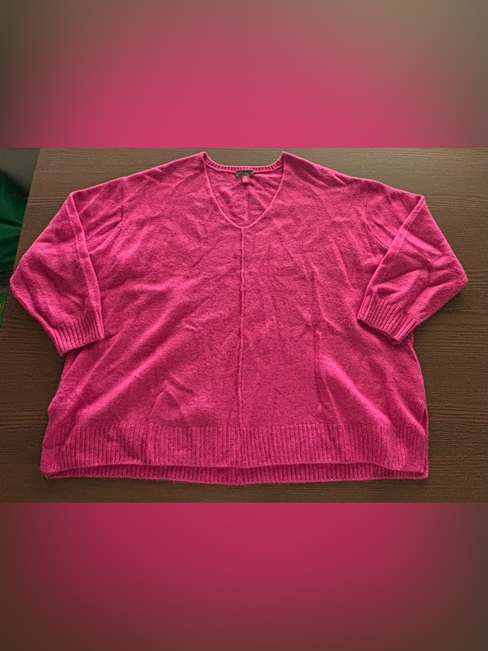 Vince Camuto fuchsia pink vneck knit sweater